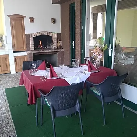Bed & Breakfast Depandansa Hotel-a Pri Belokranjcu 3*